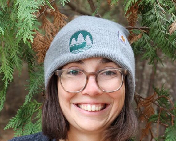 Emma Singer headshot