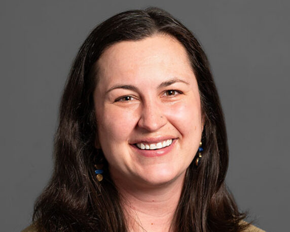 Headshot of Rachel Hedlund